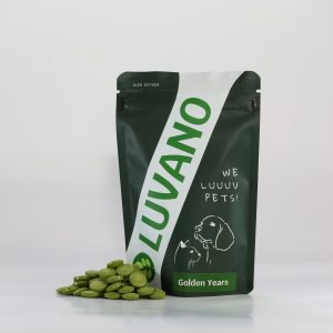 Luvano VAYNO Golden Years Tabletten für ältere Hunde vor Standbeutel